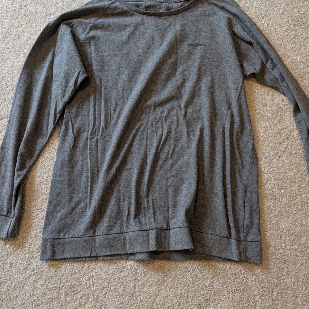 Women's Patagonia Long Sleeve, Size L